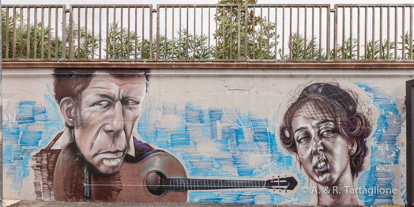 Murales esterno che si trova nel cortile esterno del lavoratorio artefacendo