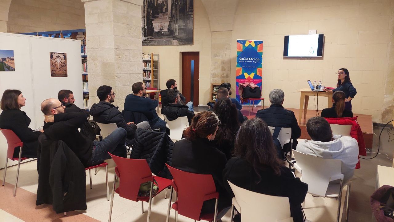 persone in ascolto