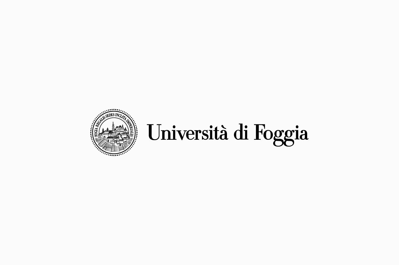 Logo dell'Università di Foggia con stemma rotondo e testo Università di Foggia in carattere nero su sfondo bianco