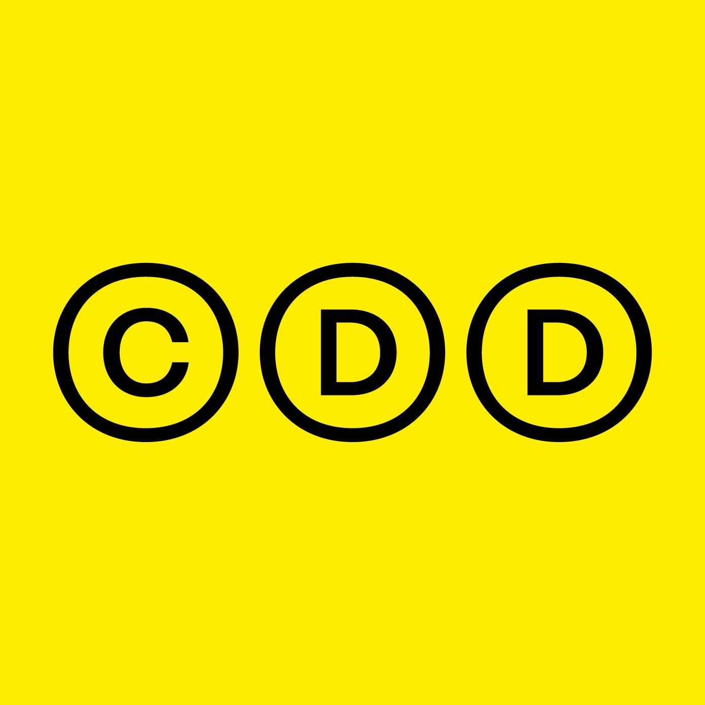 Logo del "Circolo del Design" con sfondo giallo e testo nero incorniciato da linee curve.