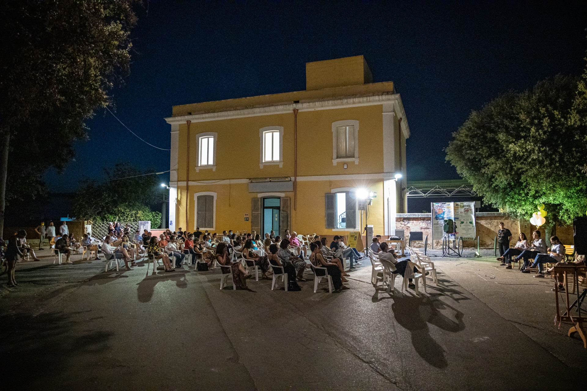 Binario2_PanchinaGialla