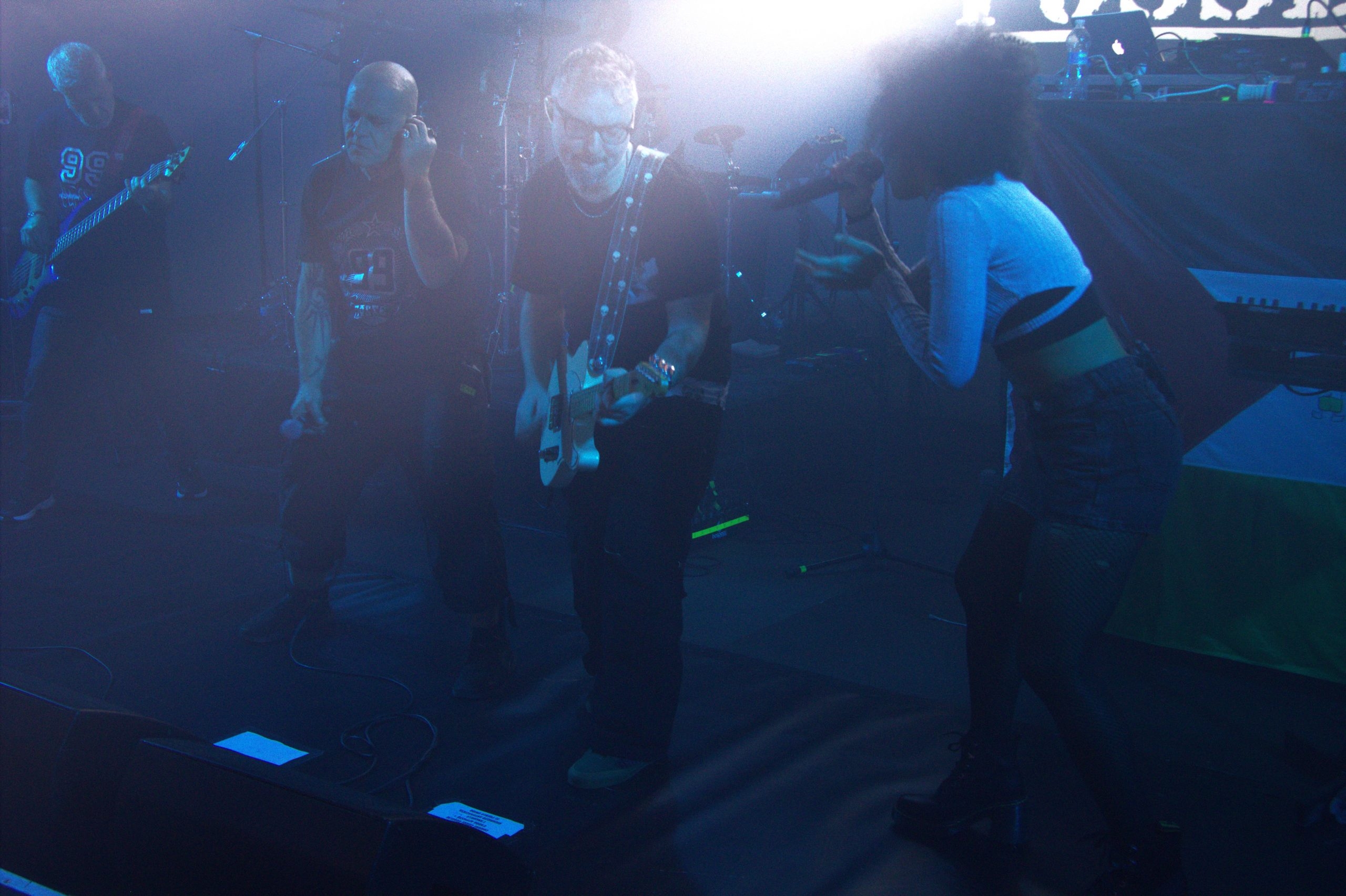 99 posse in concerto nel nodo