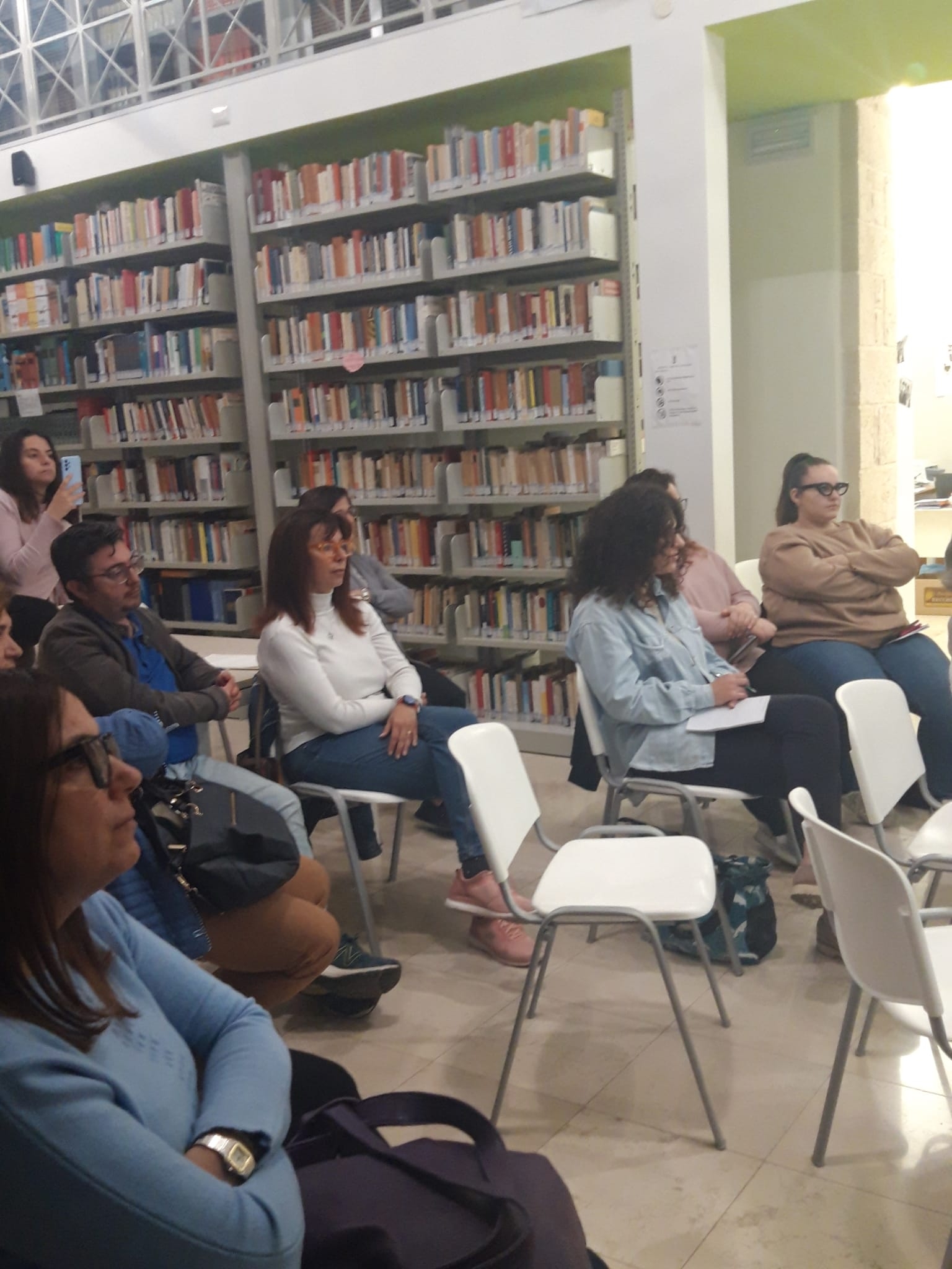 Platea presente alla presentazione dei laboratori del Nodo Galttica di Cisternino, 16 aprile 2024