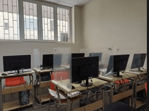 4. Aula Informatica Laboratorio Urbano Mediterraneo