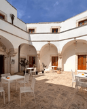 2. Vista dell'Ospedaletto dalla corte interna
 2. Vista dell'Ospedaletto dalla corte interna