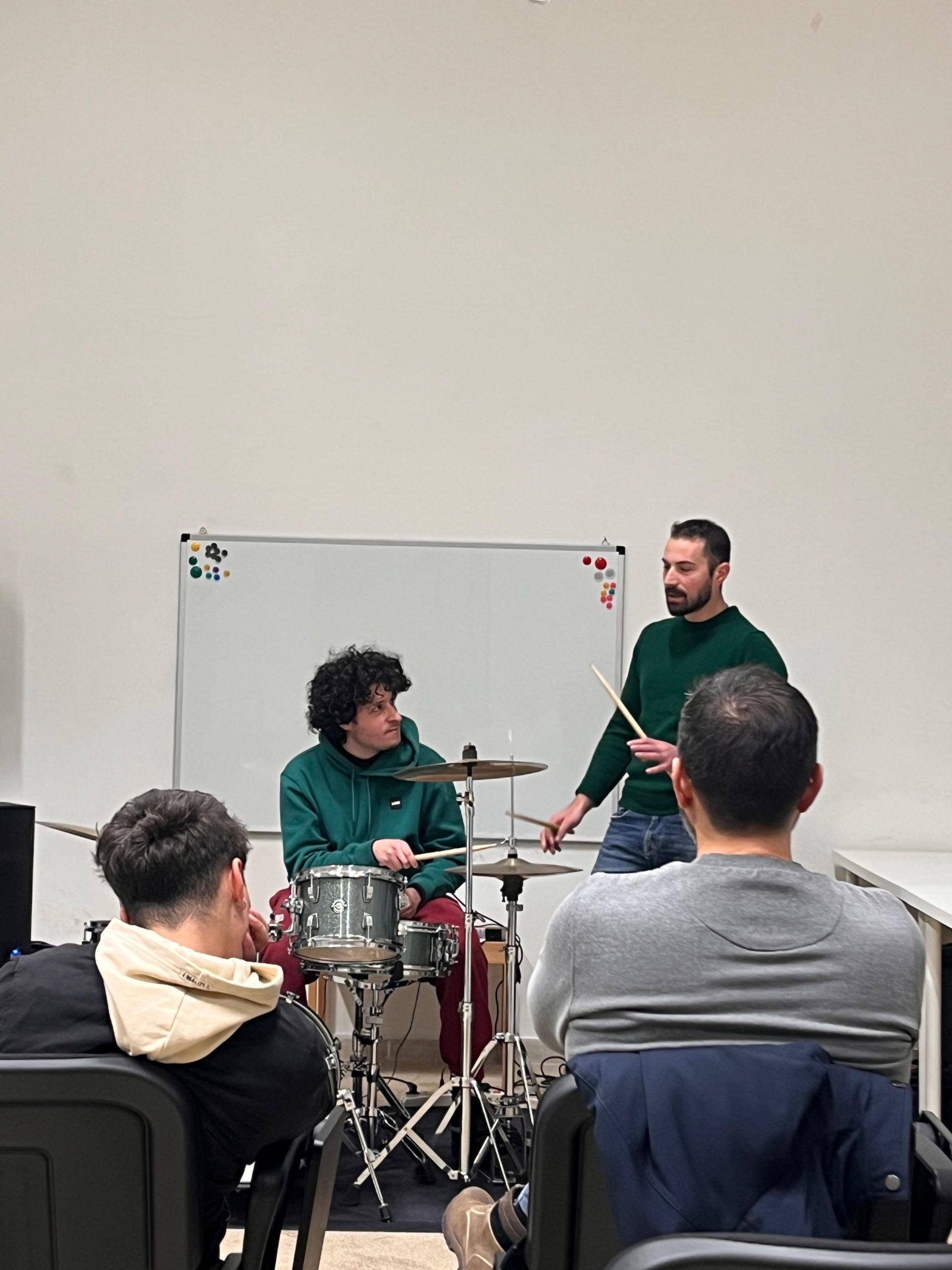 2° incontro - Unisciti a noi, Join Us!