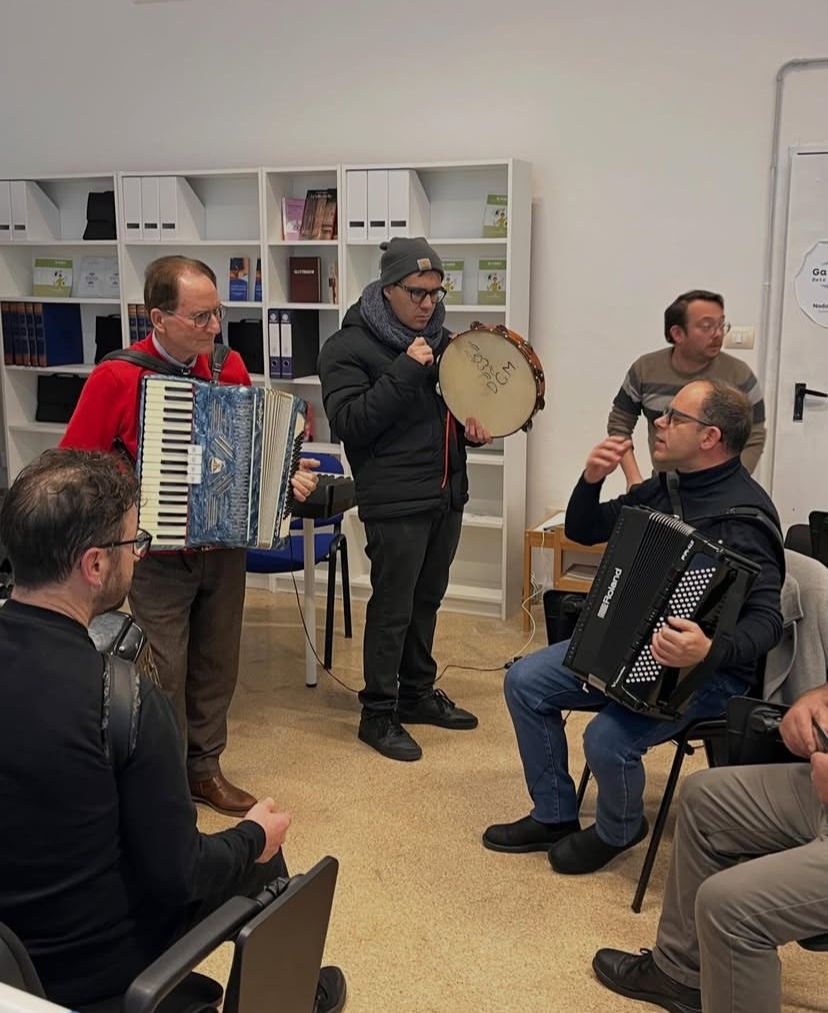 4° incontro laboratorio - Unisciti a noi, Join Us!