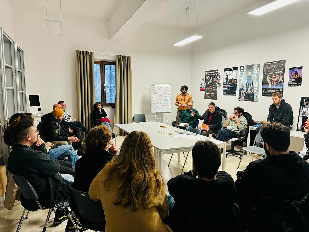 Incontri pilota tra gli spazi dedicati all’attivazione giovanile che mette in rete Luoghi Comuni e Nodi con teatropubblicopugliese e pugliacreativa